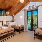 Foteini Villa Skinária