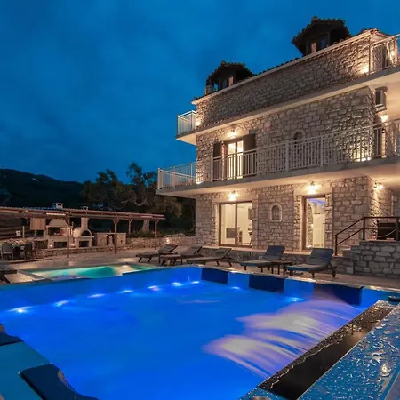 Foteini Villa